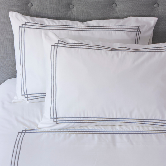 500 threads Egyptian Cotton Duvet Cover Set Super king with 3 lines silver or white sateen stitch